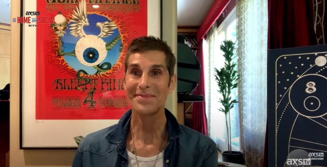 Perry Farrell dice que otro álbum de la adicción a las drogas de Jane antes de la muerte “sería extraño”