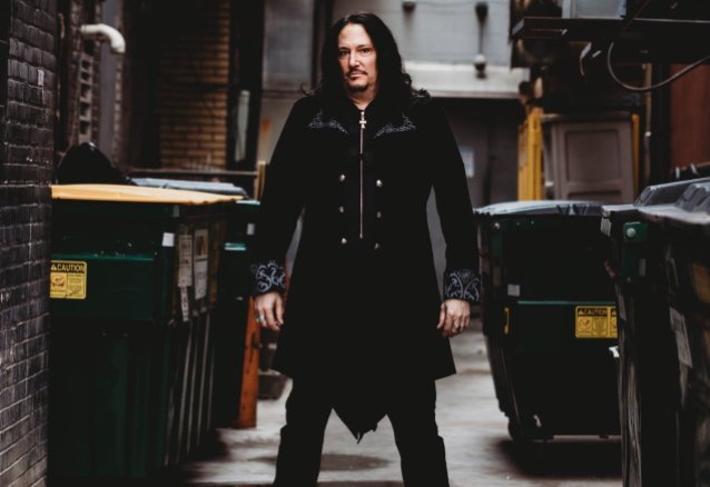 El ex cantante de la iglesia de metal Ronnie Monroe sobre la muerte de Mike Howe: “Qué tragedia”