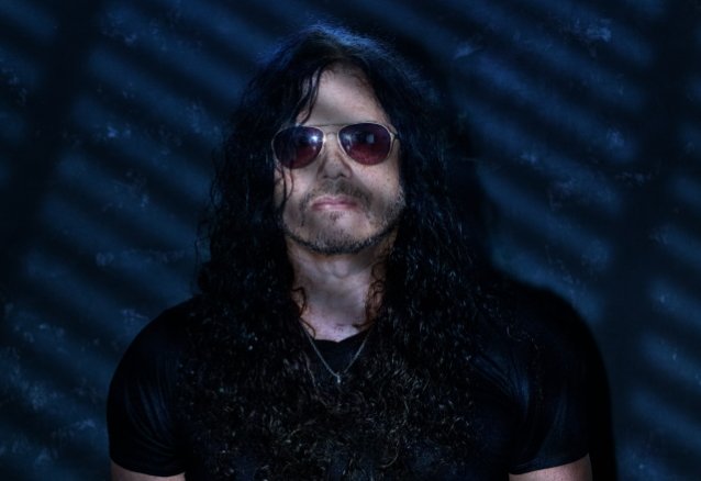 Jeff Scott Soto mostró “La parte más difícil de cantar para viajar”