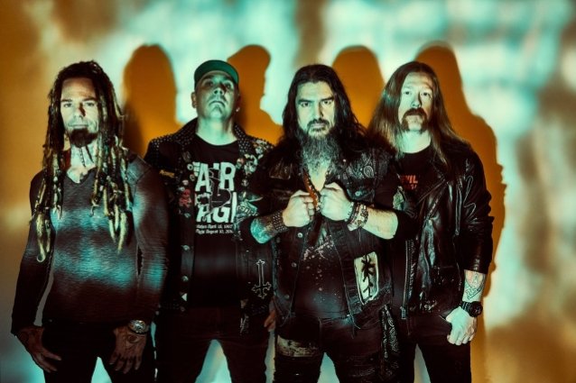 Mira la canción Machine Burns “Burn My Eyes” para todo el álbum en honor al 27 aniversario de Lp