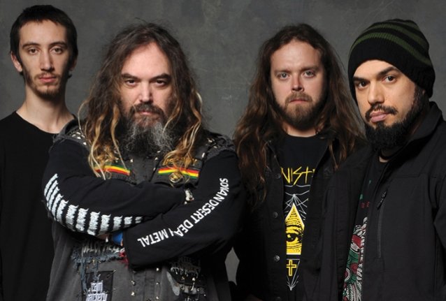 Zion Cavallero de Soulfly: “Salty” Mark Rizzo “tratando de arrastrar mi nombre por el barro y perder a la víctima”