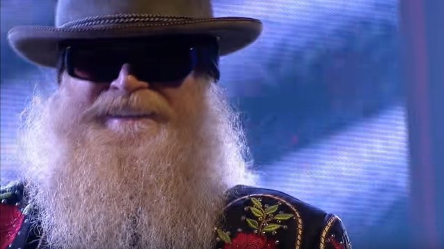 Zz Top advierte a los fanáticos sobre la falsificación de productos de la colina polvorienta