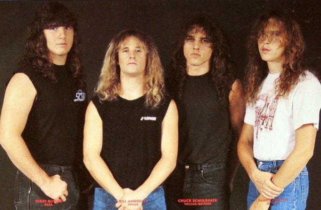 El ex baterista de la muerte, Bill Andrews, estuvo completamente a bordo para asistir a los conciertos tributo de Chuck Schuldiner.