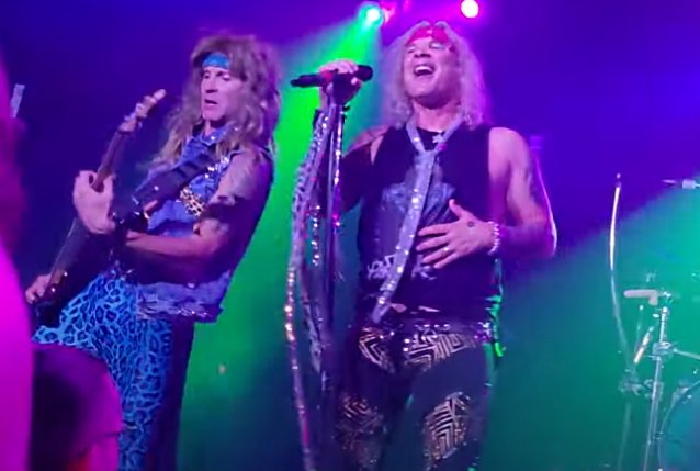 Steel Panther sigue escuchando a los bajistas, dice Michael Starr