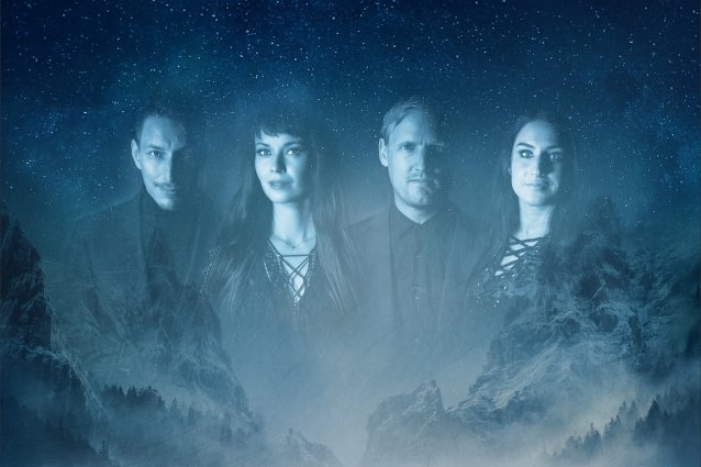 El pensador de Delain Martian Westerholt se reúne con Johanna Kurkel de Auri en Eye Of Melian