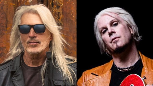 George Lynch dice que fue él quien sugirió que John 5 lanzara el álbum a través de una serie de videos.