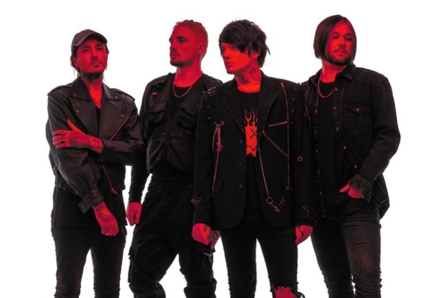 El cantante Ex Asking Alexandria Denis “Stoff” Shafarostov anunció un nuevo álbum Drag Me Out “Demons Away”