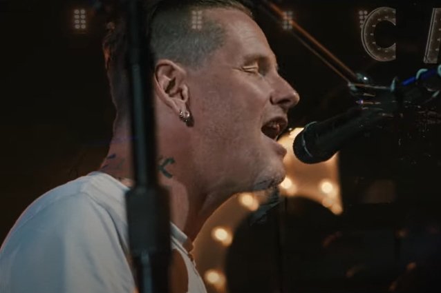 Corey Taylor comparte ‘Home’ y ‘Zzyzx Rd.’  Video de rendimiento de la colección ‘Cmfb… Sides’