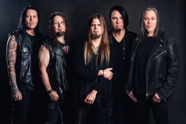Todd La Torre completa la voz de seis canciones en el nuevo álbum de Queensrÿche