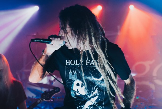 Randy Blythe de Lamb Of God se perderá el concierto de Grand Rapids después de dar positivo por Covid 19