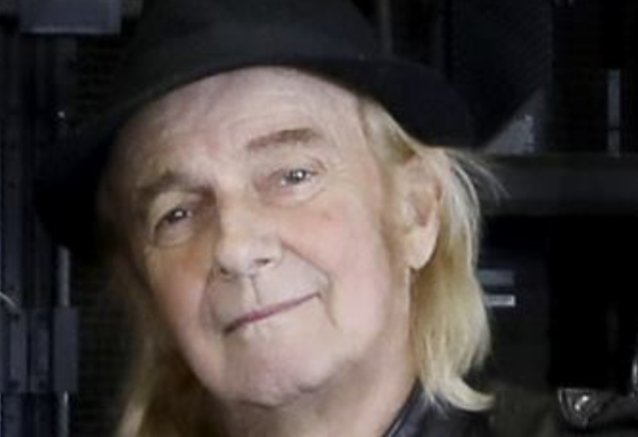 Los músicos rinden homenaje al baterista de YES ALAN WHITE