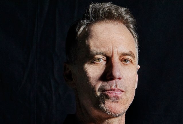 MATT CAMERON afirma que sus comentarios sobre TAYLOR HAWKINS fueron ‘sacados de contexto’