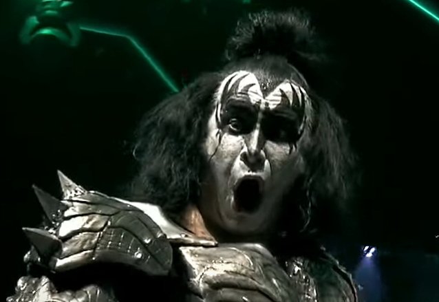GENE SIMMONS: KISS ‘Elevó el nivel de lo que un fan puede esperar en ese escenario por el dinero que tanto le costó ganar’