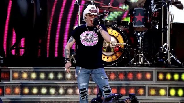 GUNS N’ ROSES comparte un vídeo Pro-Shot de la actuación de ‘Sweet Child O’ Mine’ en un concierto en Dublín