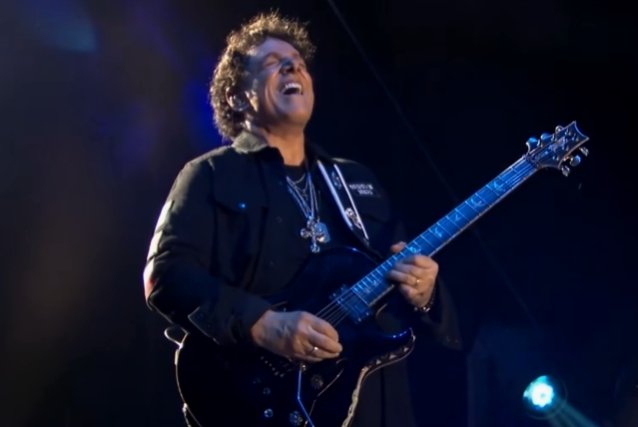 NEAL SCHON quiere que JOURNEY se embarque en una gira tipo ‘An Evening With’, tocando durante más de tres horas cada noche