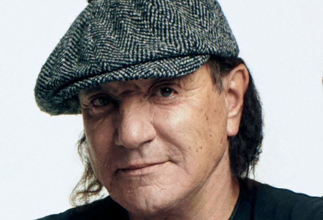 BRIAN JOHNSON de AC/DC se siente ‘honrado’ de ser parte del concierto tributo a TAYLOR HAWKINS