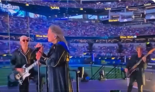 Mire: OZZY OSBOURNE inicia la temporada de la NFL con un espectáculo de medio tiempo en el SoFi Stadium de Los Ángeles
