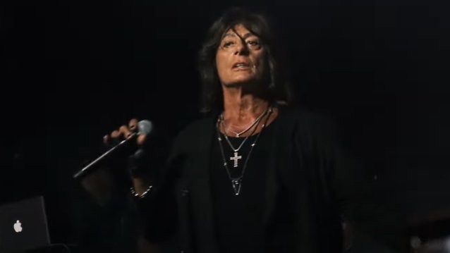 Ver: JOE LYNN TURNER interpreta los clásicos RAINBOW y DEEP PURPLE en Rusia