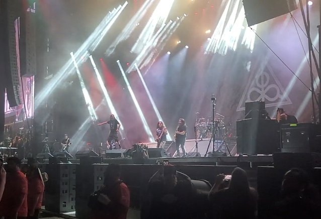 Mira: LAMB OF GOD se presenta con tres guitarristas por primera vez
