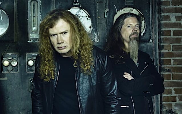CHRIS ADLER explica por qué no asistió a la ceremonia de los PREMIOS GRAMMY con MEGADETH en 2017