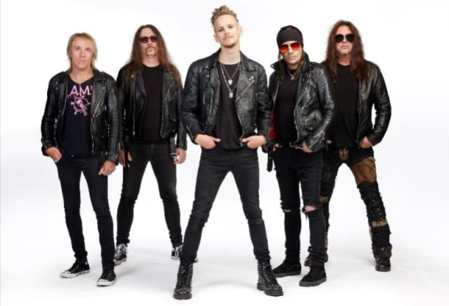 Características – DAVE ‘SNAKE’ SABO habla sobre Gamble de SKID ROW sobre el cantante ERIK GRÖNWALL: ‘Sabíamos que estábamos tomando una gran oportunidad’
