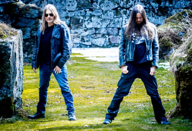 Características – NOCTURNO CULTO DE DARKTHRONE Habla sobre mantenerse detrás de los tiempos: “Creemos que todo es un poco estúpido”