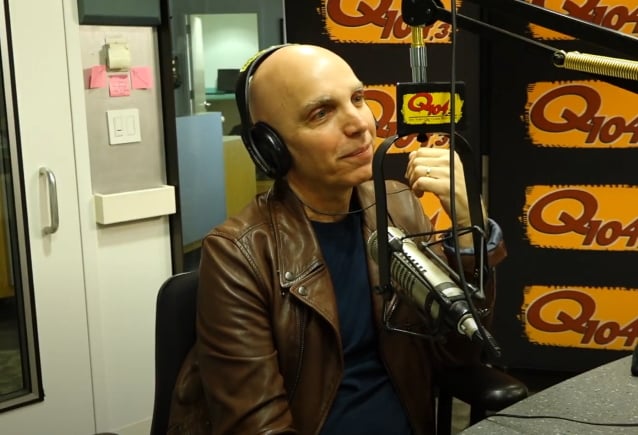 JOE SATRIANI dice que ‘estuvo cerca’ de tocar en el ‘Homecoming Concert’ de Nueva York con ALEX VAN HALEN y DAVID LEE ROTH