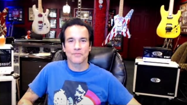 STEVE BROWN DE TRIXTER sobre EDDIE VAN HALEN: Siempre me decía: ‘Hombre, eres parte de la familia’