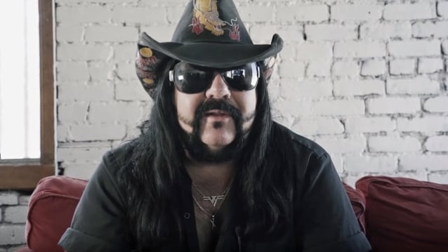 VINNIE PAUL’S ESTATE: ‘NUNCA PUEDE HABER UNA REUNIÓN DE PANTERA SIN’ LOS HERMANOS ABBOTT