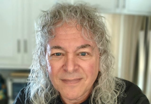 El líder de Y&T, DAVE MENIKETTI, está en ‘remisión total’ después de luchar contra el cáncer de próstata
