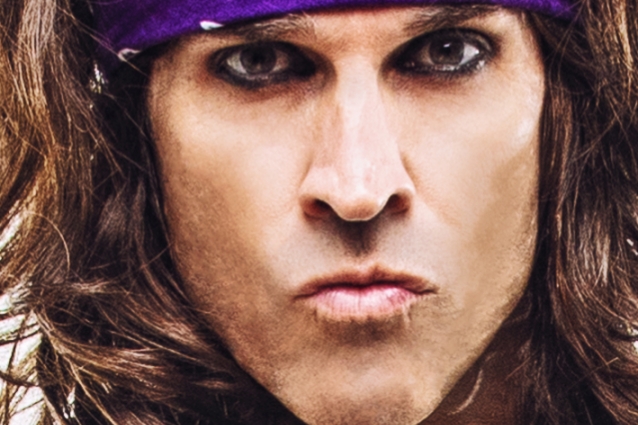 STEEL PANTHER’S SATCHEL: ‘Cuando estás frente a una audiencia, tienes que ser intrépido’