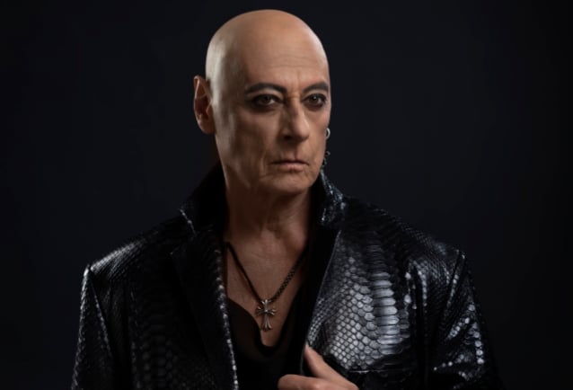 JOE LYNN TURNER tiene ‘nada más que cosas buenas’ que decir sobre RITCHIE BLACKMORE