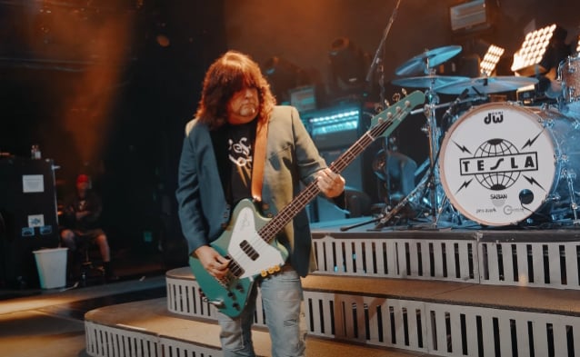 BRIAN WHEAT de TESLA dice que habrá “una declaración oficial pronto” sobre el estado de TROY LUCKKETTA con la banda