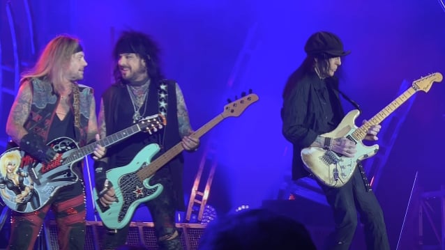 MÖTLEY CRÜE critica la demanda de MICK MARS como “desafortunada y completamente fuera de lugar”