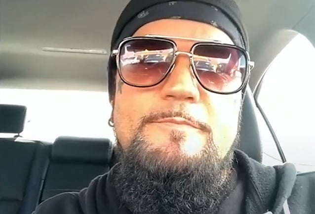 JOSEY SCOTT está bien con SALIVA Continuando sin ningún miembro original: Ellos ‘harán lo honorable’